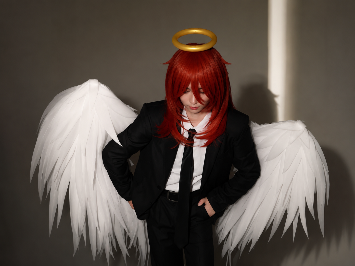 Detachable Foldable Angel Wings Cosplay Prop gallery image 4