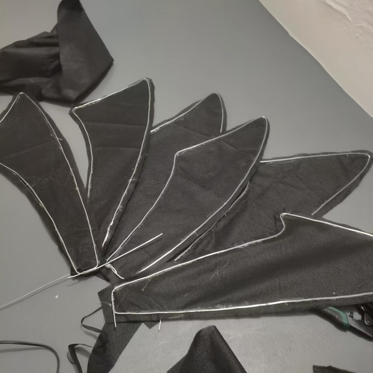 Detachable Foldable Angel Wings Cosplay Prop - Frame and surface check