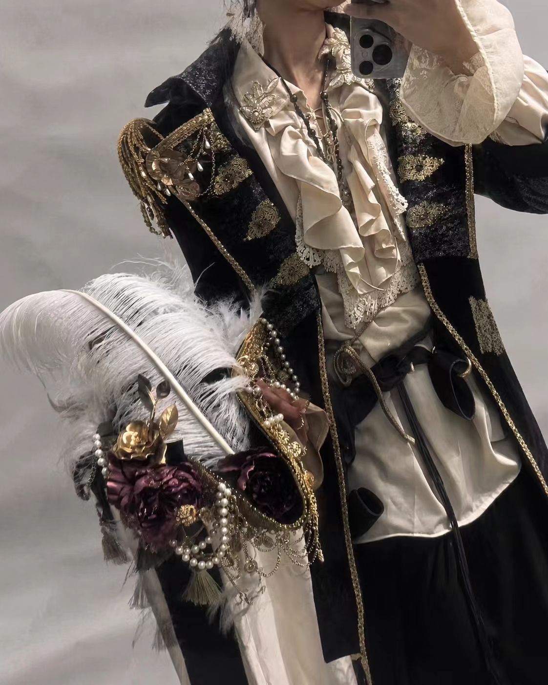 Hetalia Arthur Kirkland Pirate Cosplay Costume Set showroom image 6