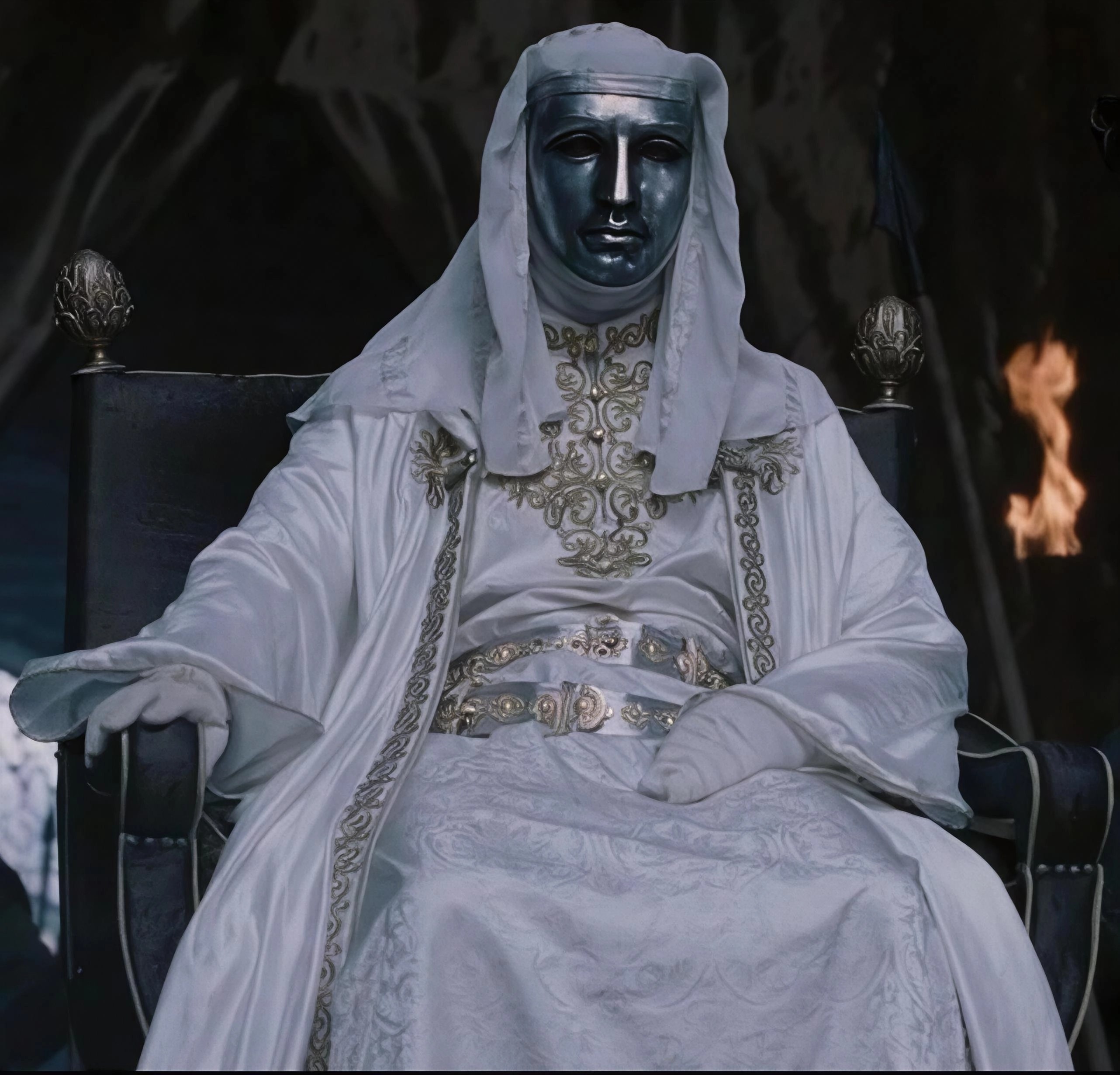 Kingdom of Heaven Baldwin IV Costume Set showroom image 8