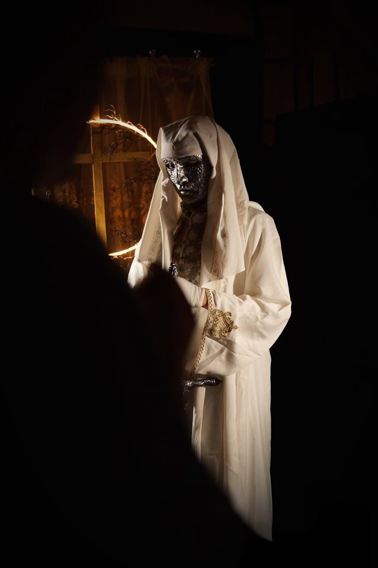 Kingdom of Heaven Baldwin IV Costume Set showroom image 10