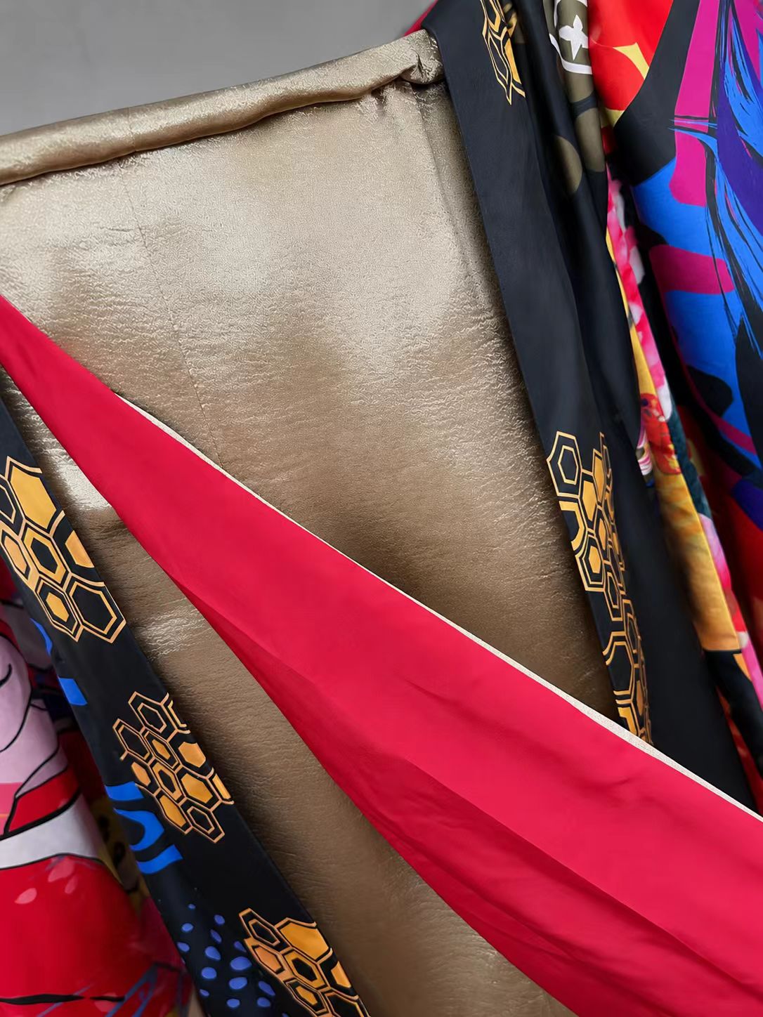 Kaguragi Inspired Kimono Set showroom image 8