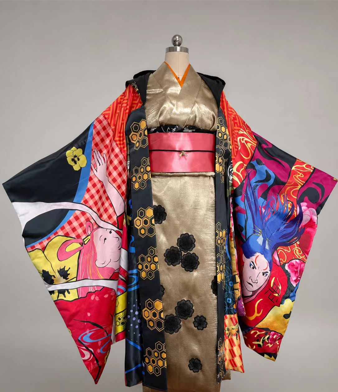 Kaguragi Inspired Kimono Set showroom image 2