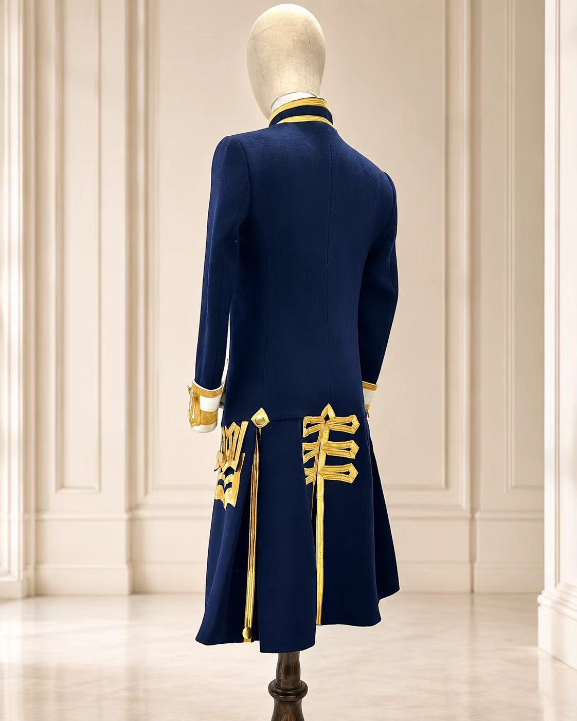 Late 18th Century Royal Navy Officer Uniform showroom image 5