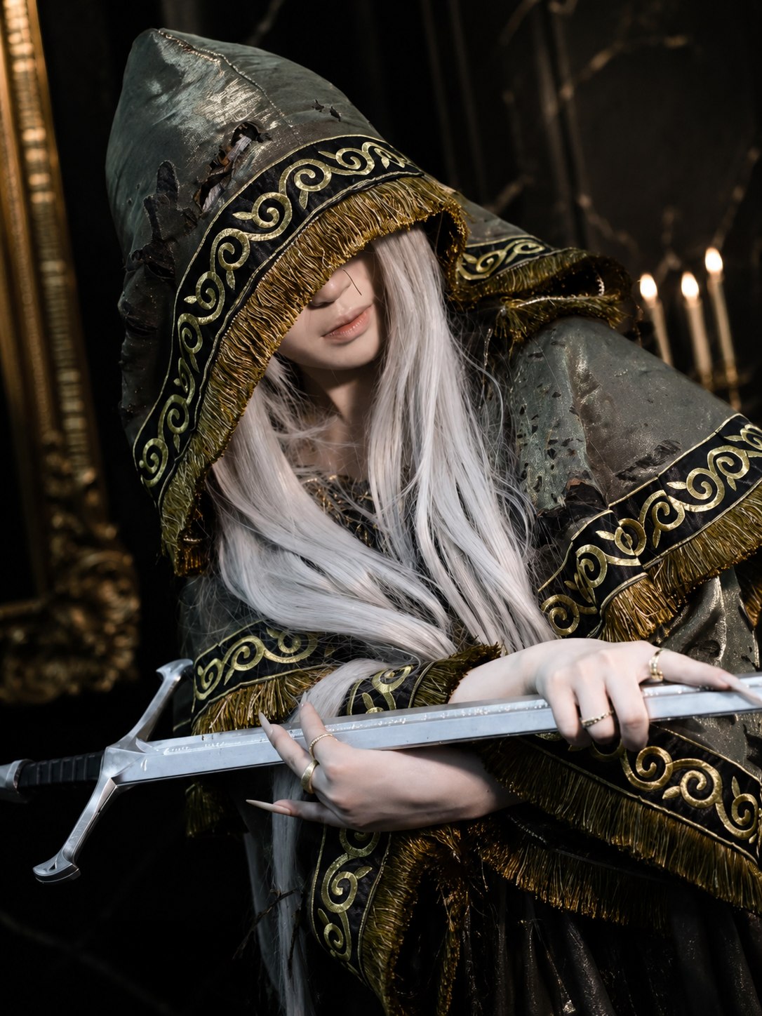 Dark Souls III Lothric Younger Prince Cosplay Set showroom image 4