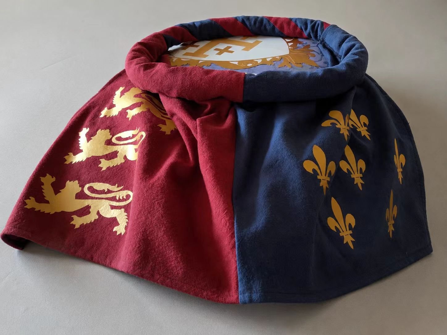 Medieval Knight Armor Surcoat and Headscarf Custom Build - Interior fold and lining view
