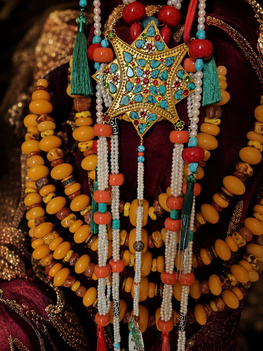 Tibetan Ngari Purang Peacock Costume Full Set showroom image 2